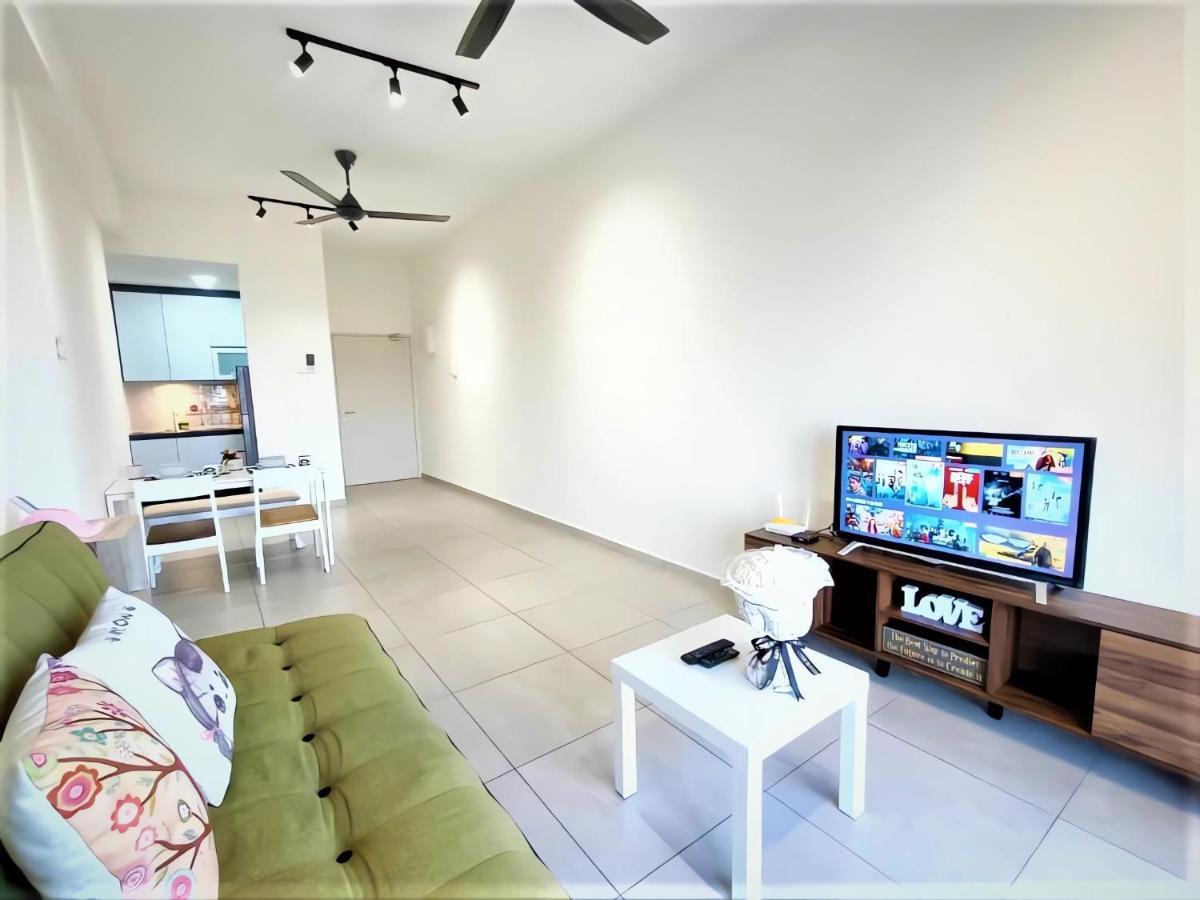 Apartment Quartz Paragon By Ggm *